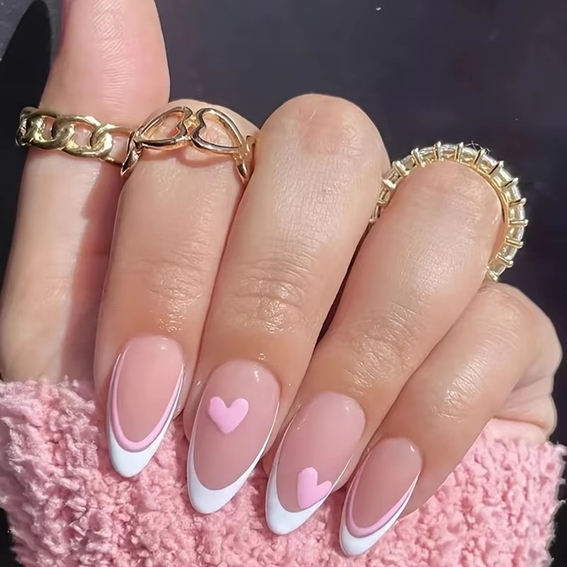 Uñas de almendra con forma de  - Nail Art France reseña y precio