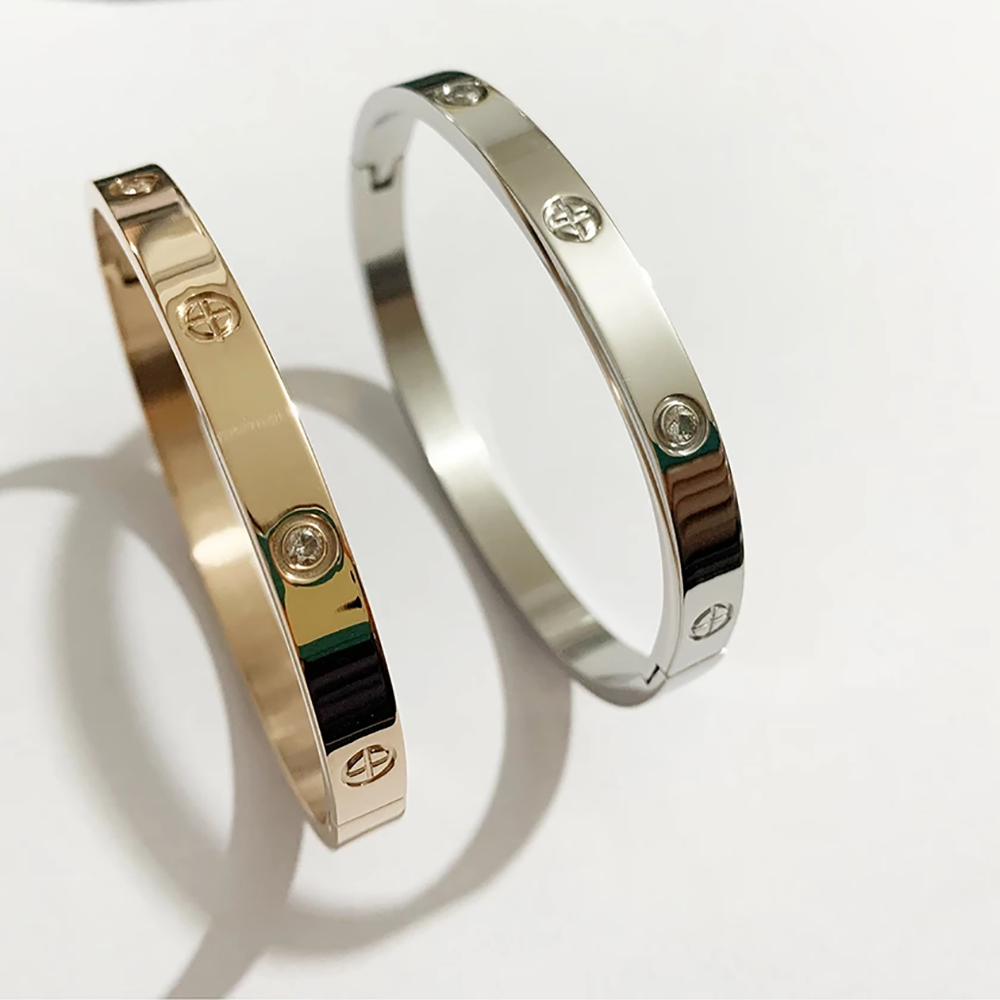 Nuevo diseño, pulsera y brazal - Nail Art France reseña y precio